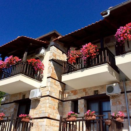 Petrini Gonia Aparthotel Livadero Exterior photo